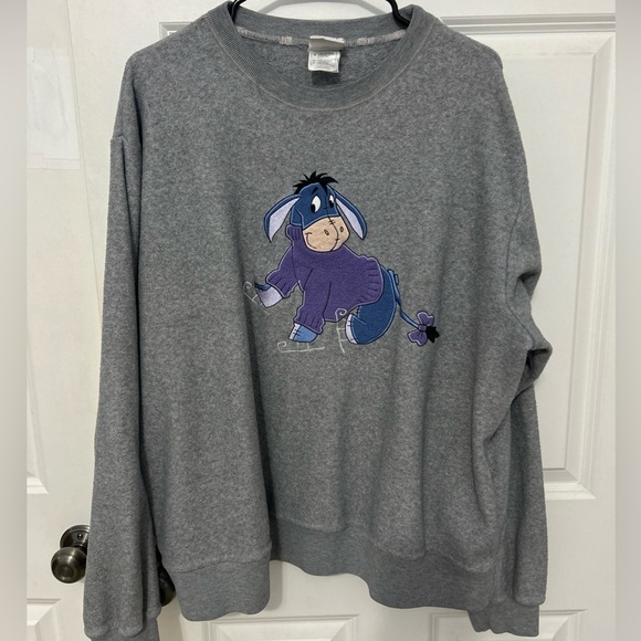Disney Eeyore ice skates sweatshirt size large gray appliqué crewneck - Picture 1 of 6